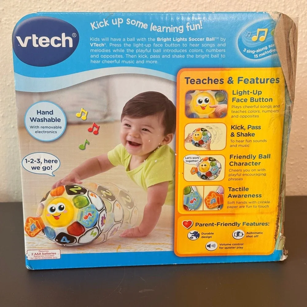 VTech Bright Lights Soccer Ball Kids OS Multicolor New Damaged Box Learning Toy